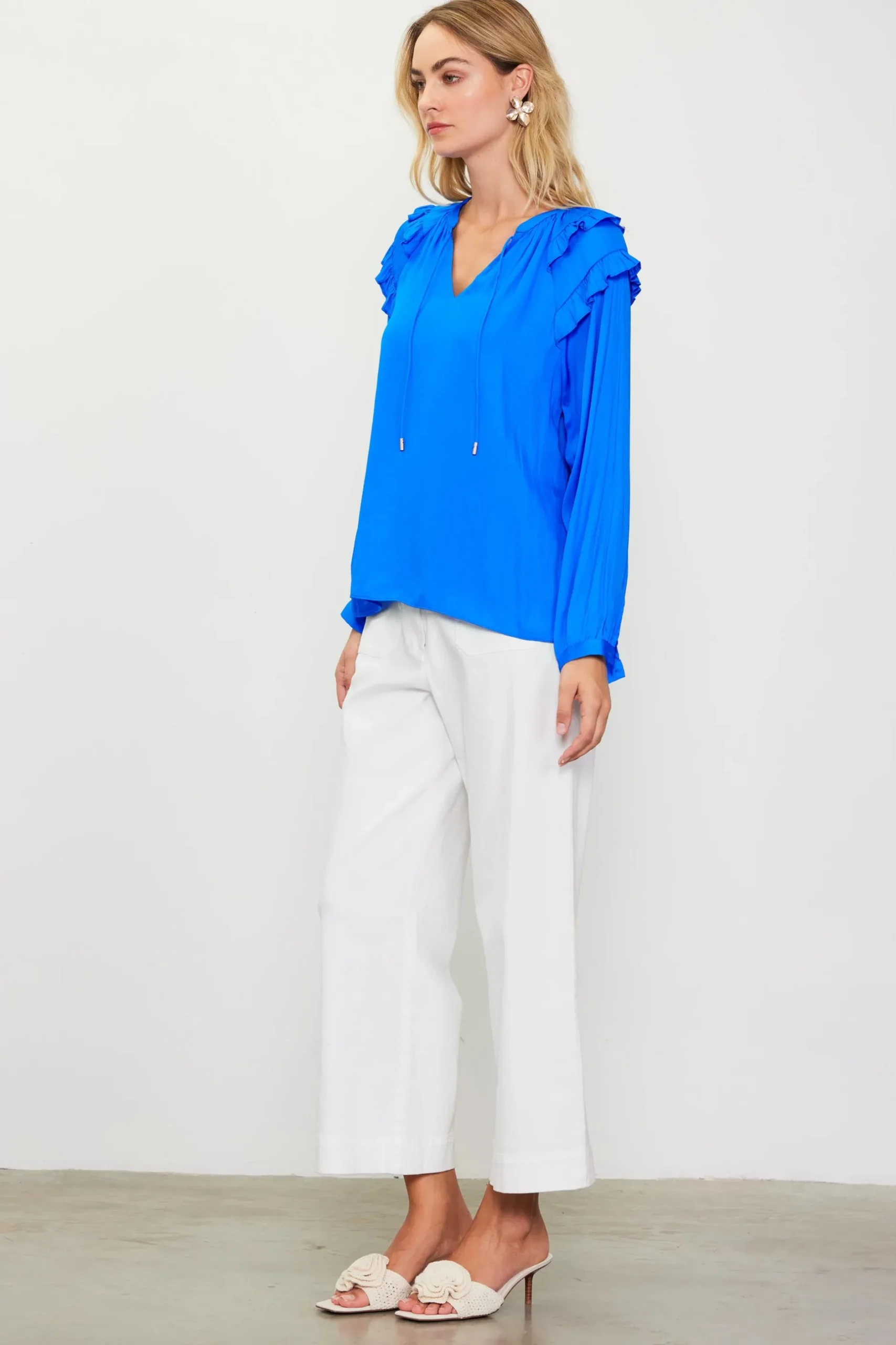SKIES ARE BLUE Blouses|Long Sleeve Tops*Adele Ruffled Split Neck Top Vividblue