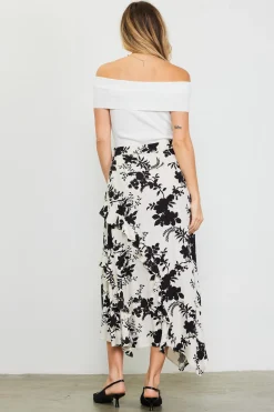 SKIES ARE BLUE Skirts*Amaya Jacquard Ruffle Asymmetrical Skirt Ivory-black