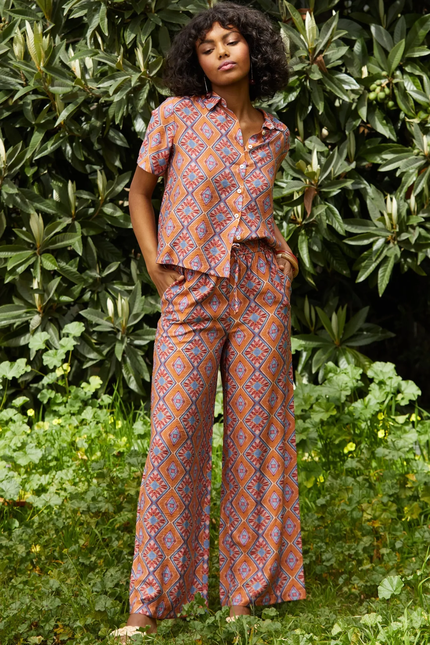 SKIES ARE BLUE Pants*Aspen Print Elastic Waist Pants Tuscanblue