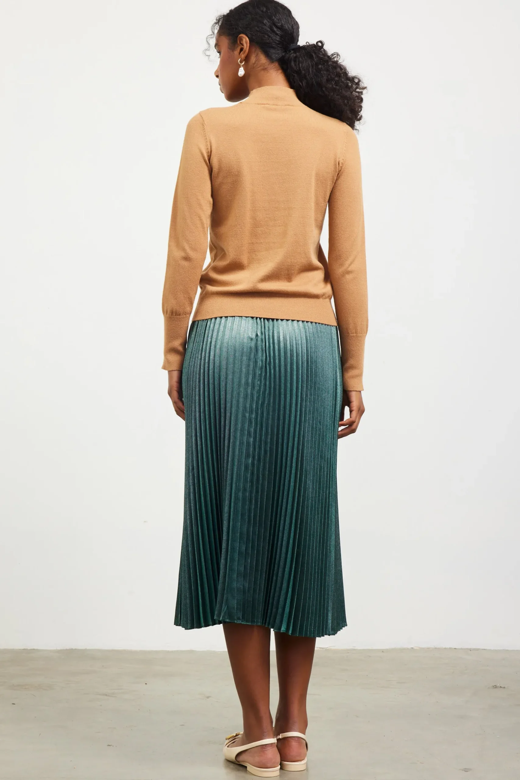 SKIES ARE BLUE Long Sleeve Tops|Sweaters*Button Detail Mock Neck Sweater Camel
