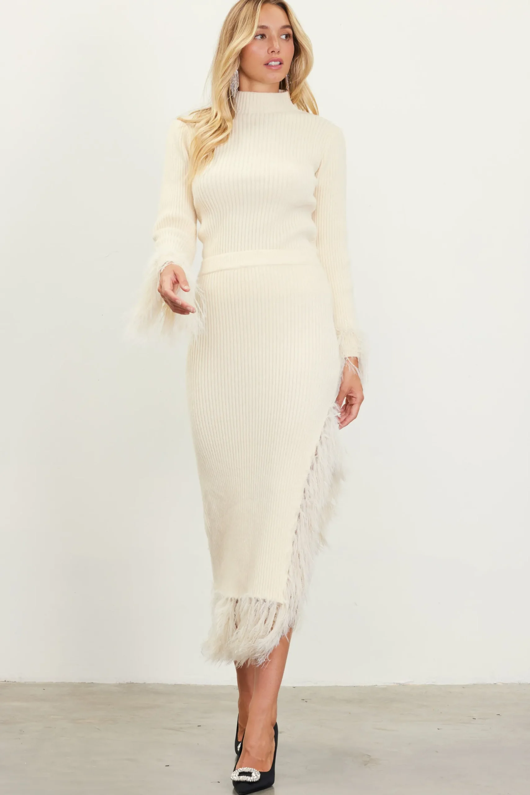SKIES ARE BLUE Skirts*Clio Feathered Fringe Asymmetrical Skirt Cream