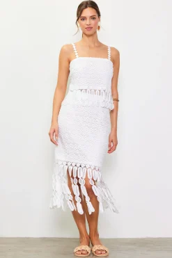 SKIES ARE BLUE Sleeveless Tops*Crochet Cami With Fringe Detail Offwhite
