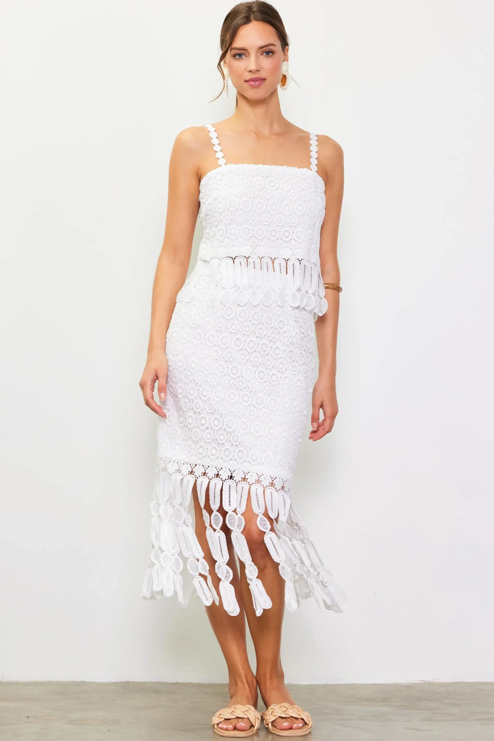SKIES ARE BLUE Sleeveless Tops*Crochet Cami With Fringe Detail Offwhite