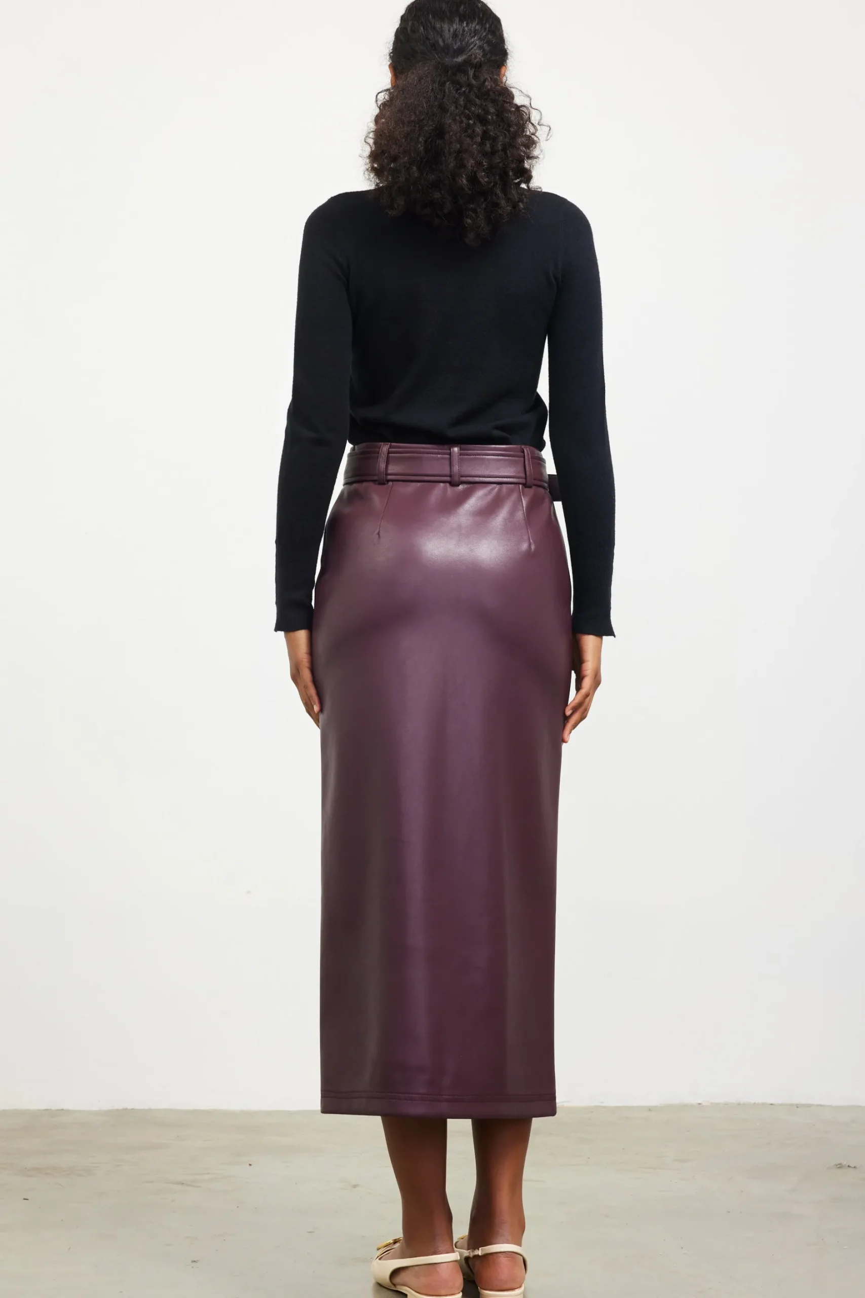 SKIES ARE BLUE Skirts*Faux Leather Belted Midi Skirt Plum