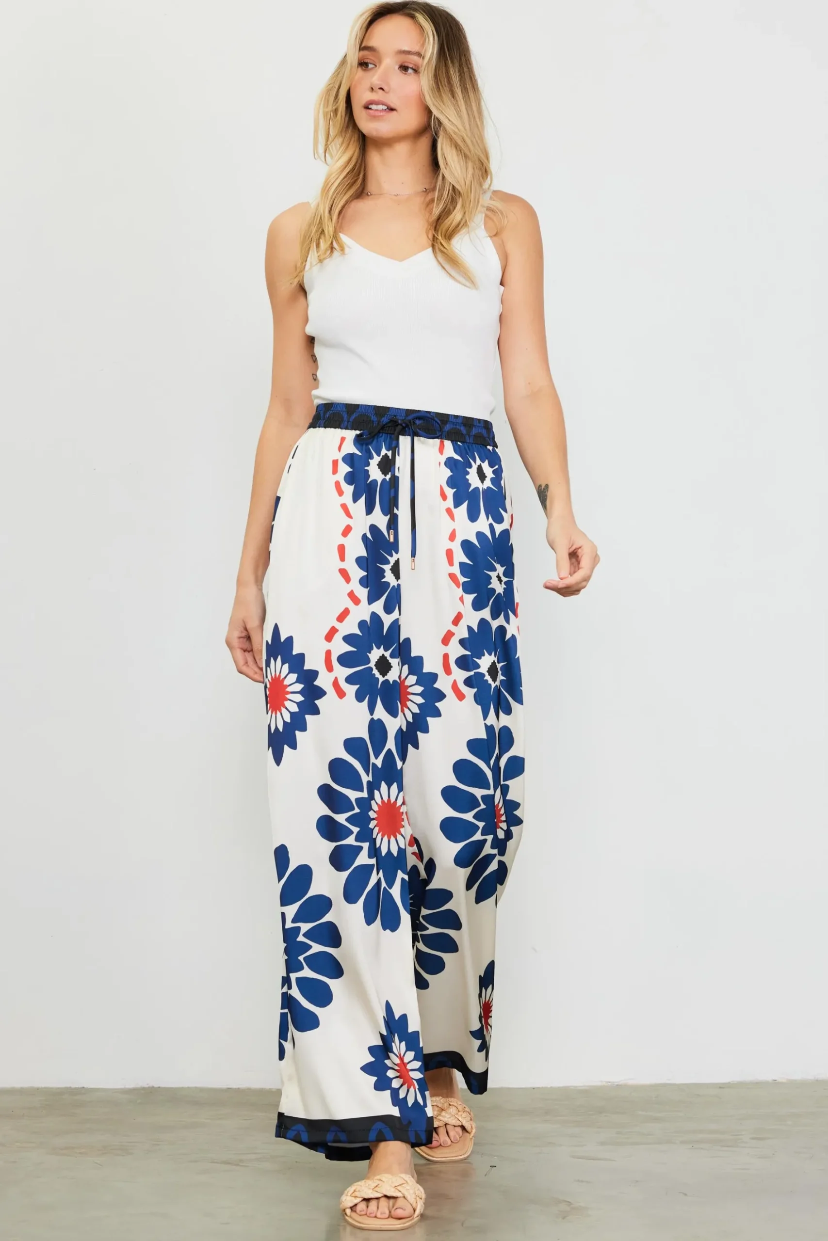 SKIES ARE BLUE Pants*Floral Print Elastic Waistband Pants Ivory-navy