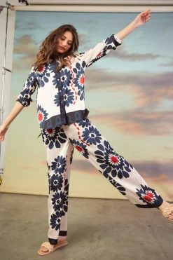 SKIES ARE BLUE Pants*Floral Print Elastic Waistband Pants Ivory-navy