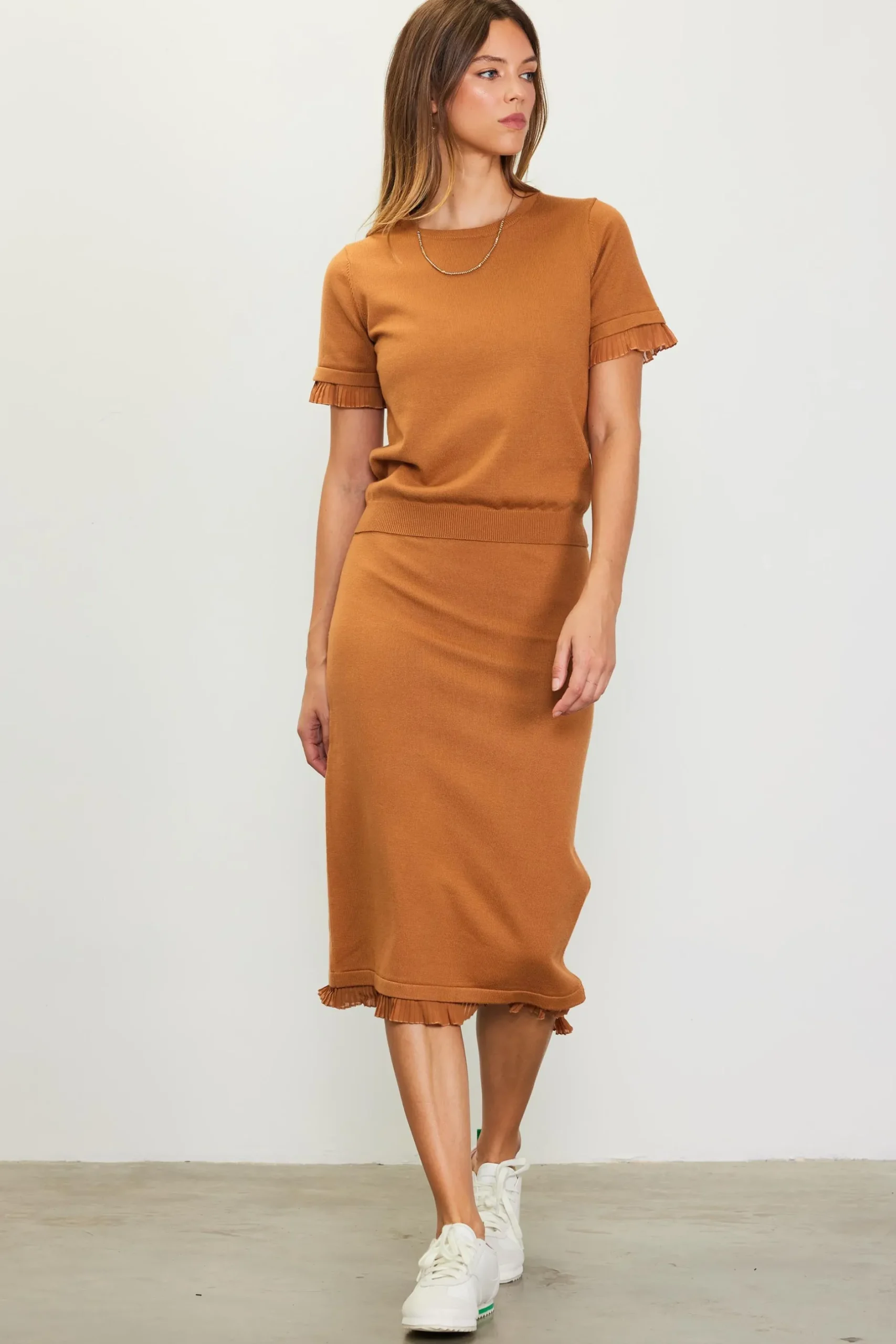 SKIES ARE BLUE Skirts*Knit Midi Ruffle Detail Skirt Darkcamel