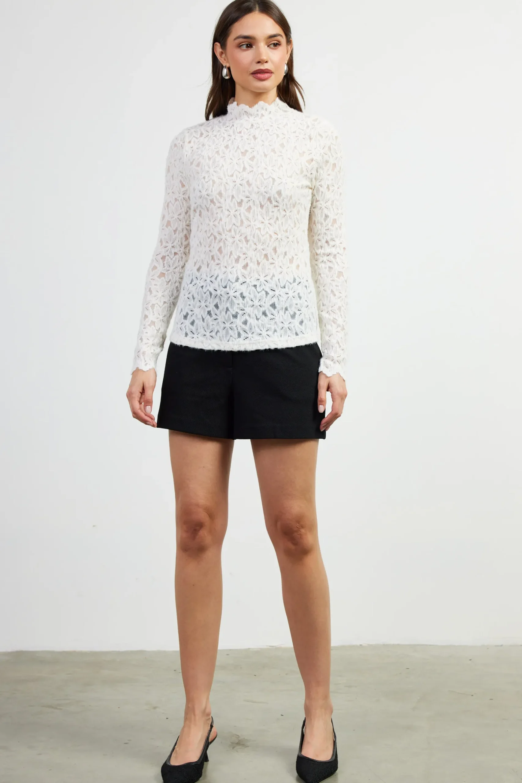 SKIES ARE BLUE Long Sleeve Tops*Lace Mock Neck Top Offwhite