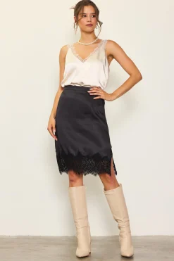 SKIES ARE BLUE Skirts*Lace Trim Satin Midi Skirt Black