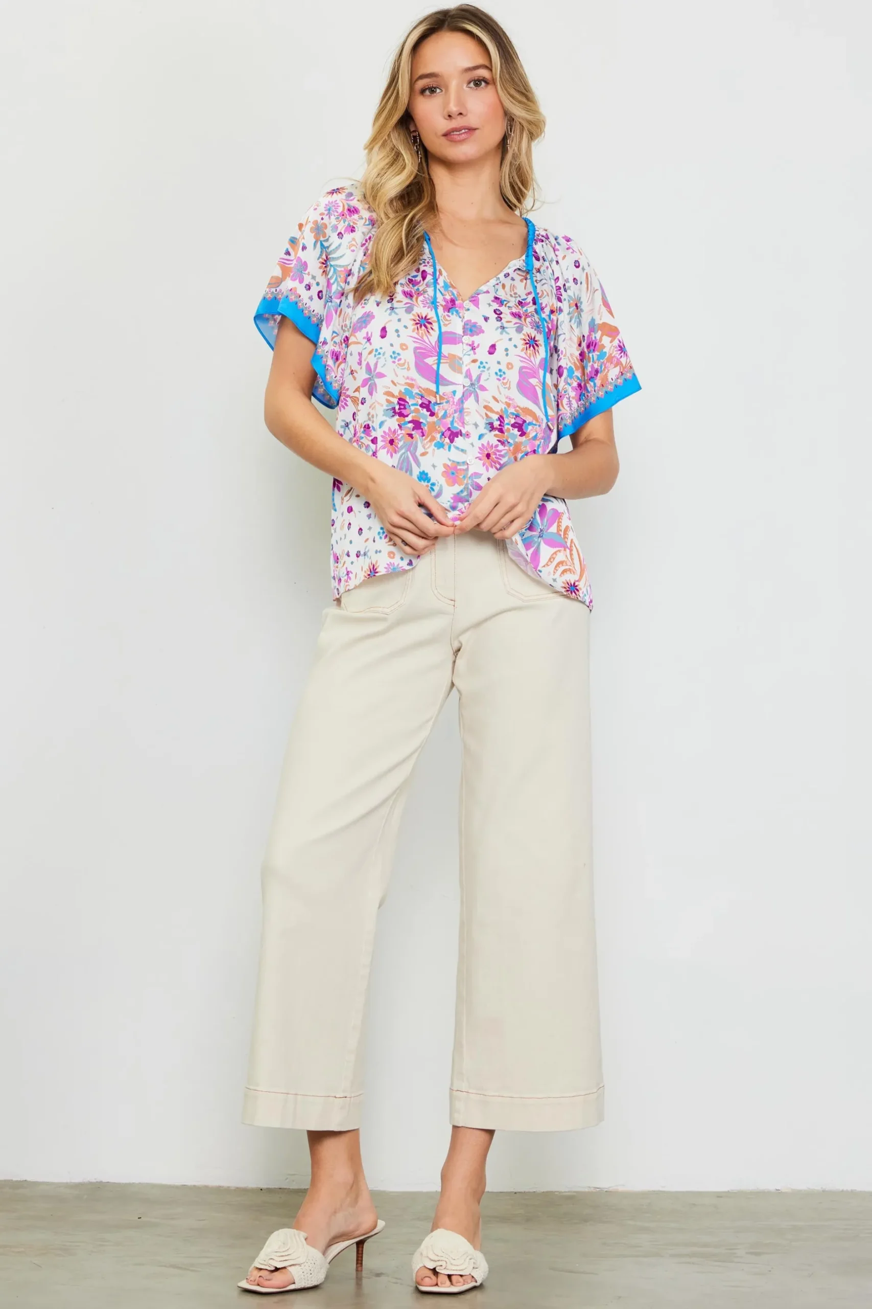 SKIES ARE BLUE Short Sleeve Tops*Magnolia Border Print Short Sleeve Top Floralcapriblue