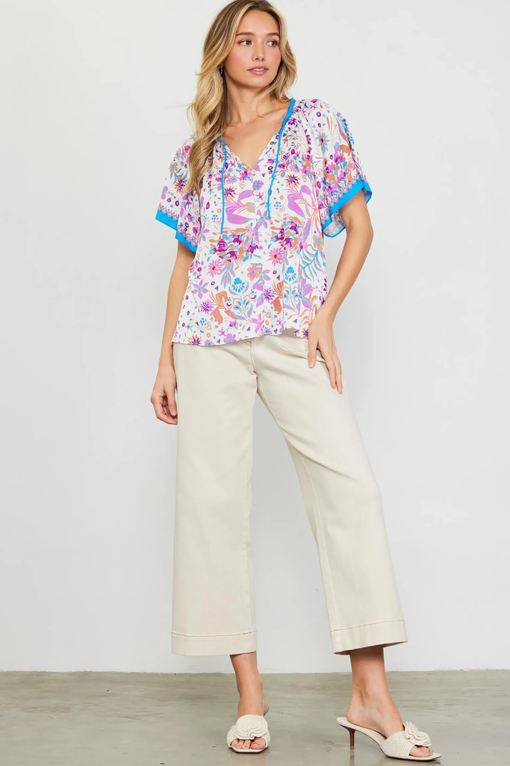SKIES ARE BLUE Short Sleeve Tops*Magnolia Border Print Short Sleeve Top Floralcapriblue