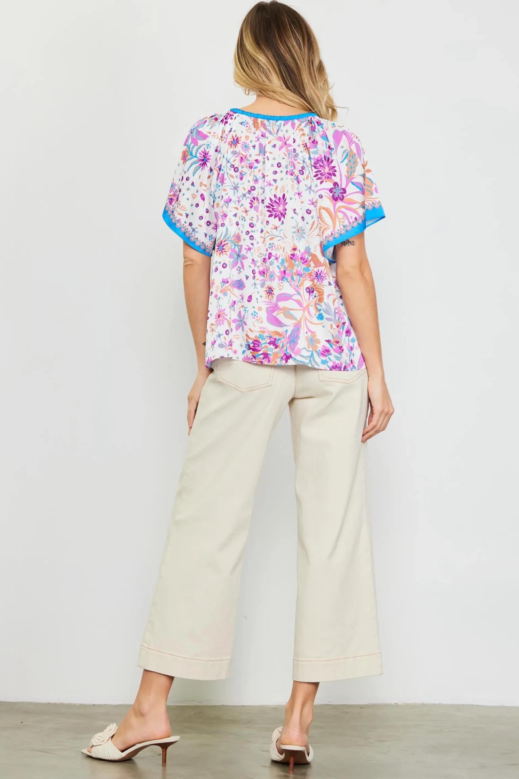 SKIES ARE BLUE Short Sleeve Tops*Magnolia Border Print Short Sleeve Top Floralcapriblue