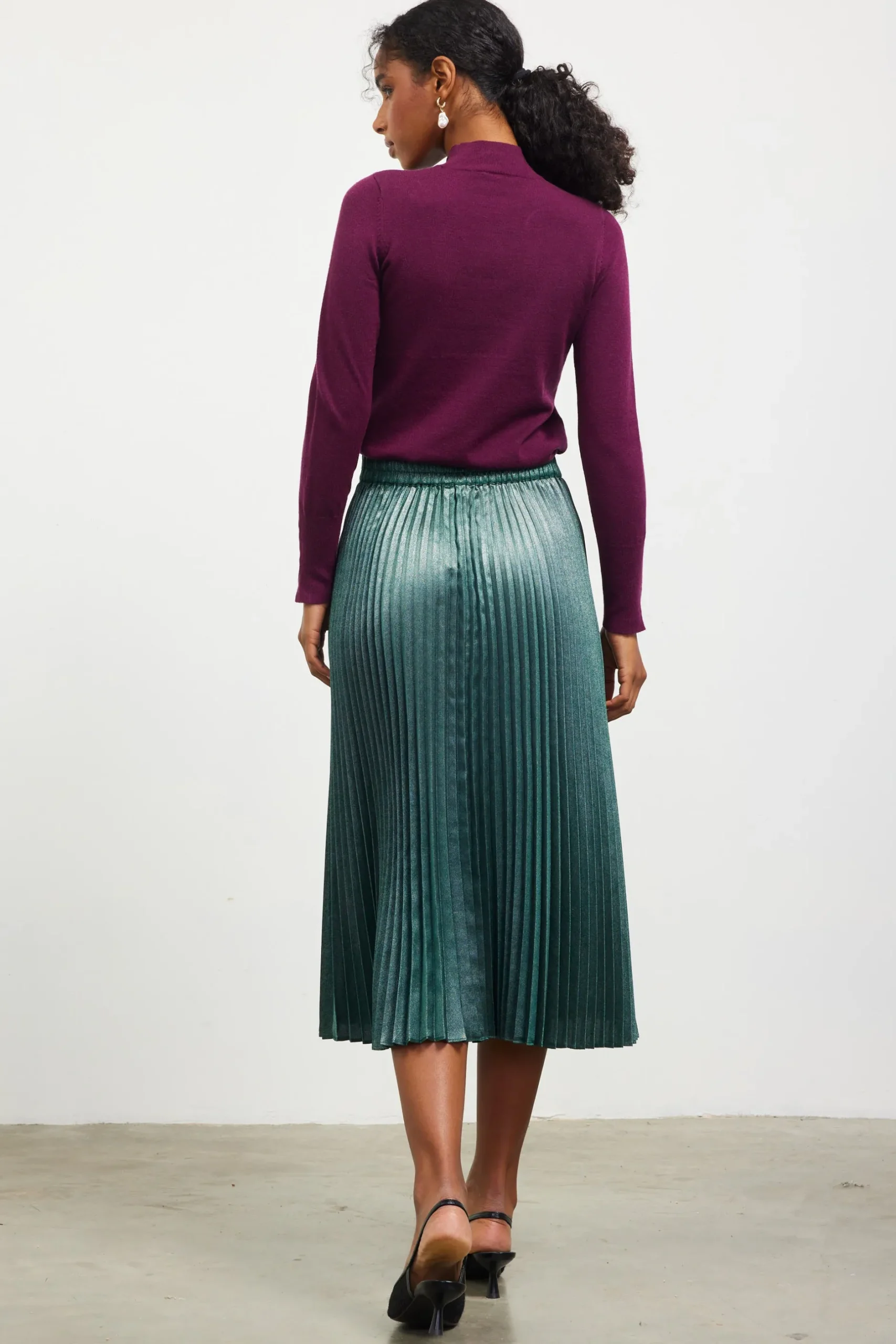 SKIES ARE BLUE Skirts*Metallic Foil Pleated Midi Skirt Astrogreen