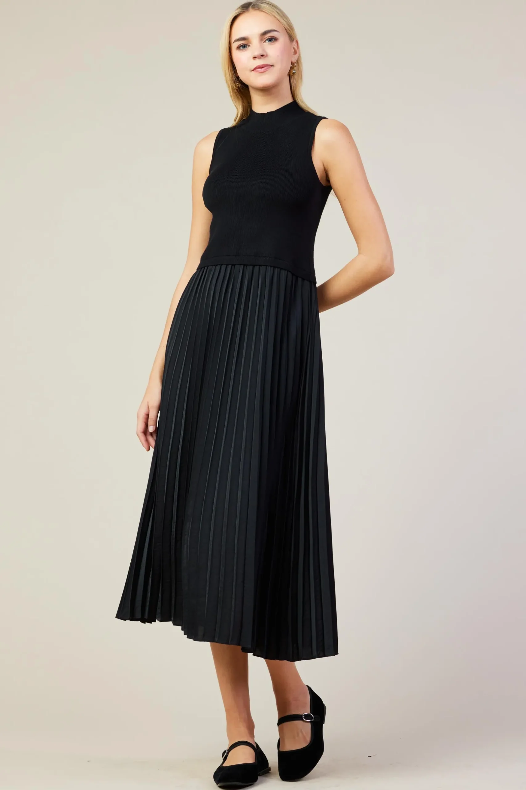 SKIES ARE BLUE Midi Dresses*Mixed Media Pleated Midi Dress Black