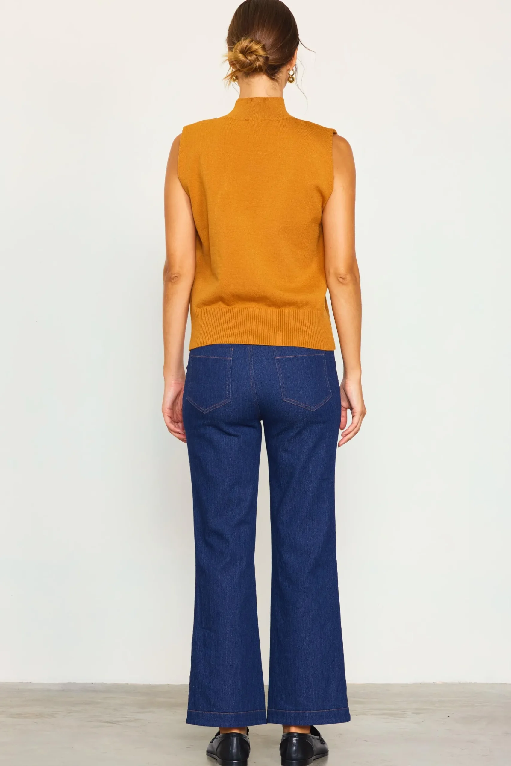 SKIES ARE BLUE Short Sleeve Tops*Mock Neck Sleeveless Knit Top Mustard