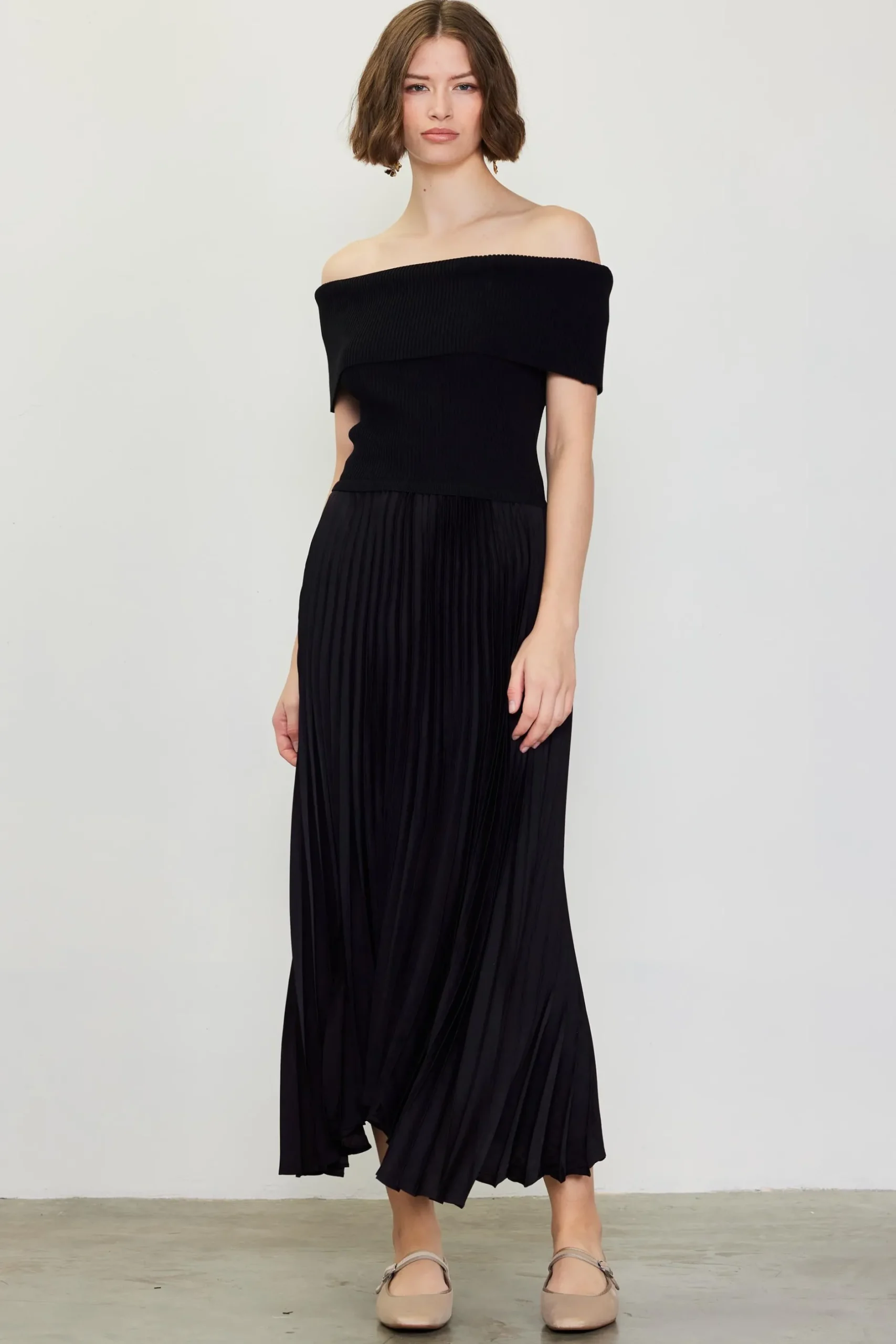 SKIES ARE BLUE Midi Dresses*Off Shoulder Mixed Media Pleated Dress Black