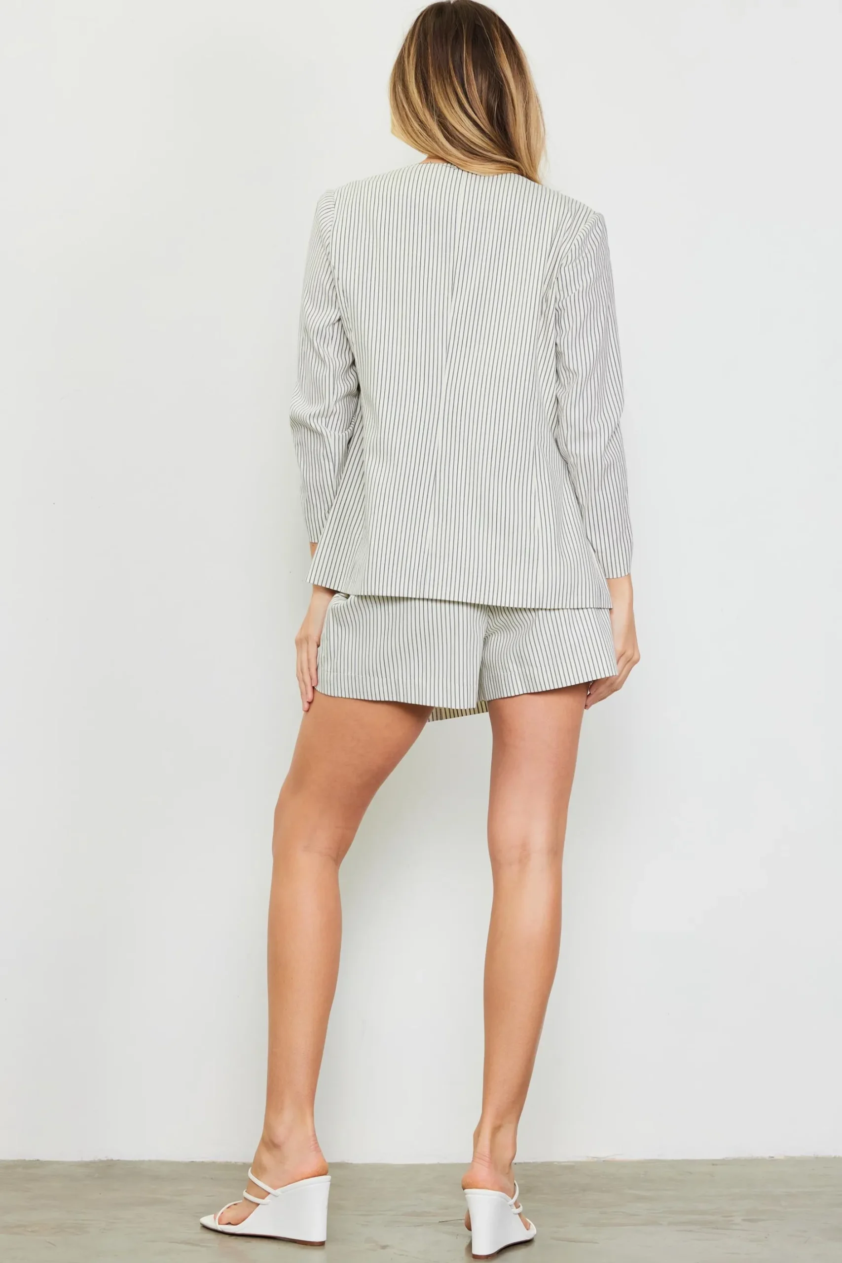 SKIES ARE BLUE Blazers*Pinstriped Shirred Sleeve Blazer Ivory-navy