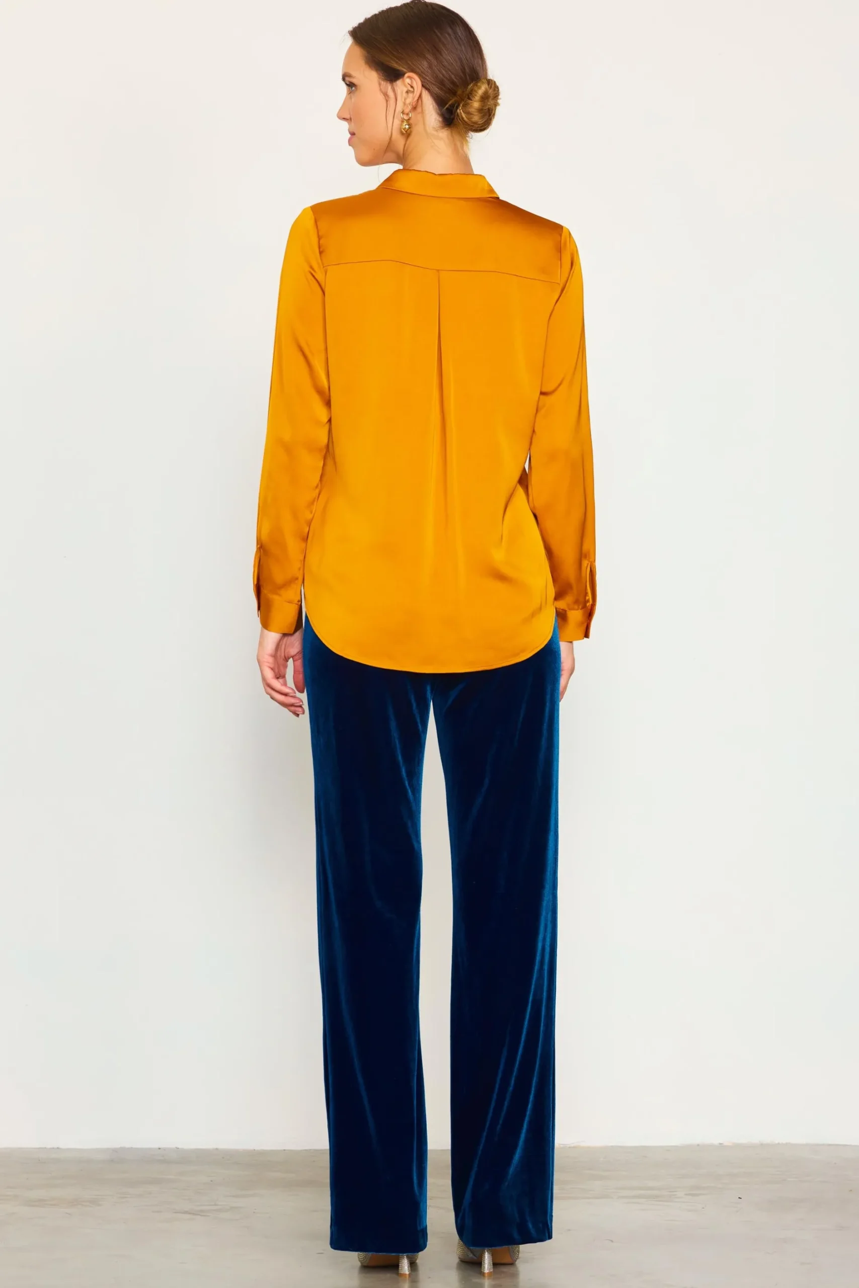 SKIES ARE BLUE Long Sleeve Tops*Recycled Classic Button Down Top Mustard