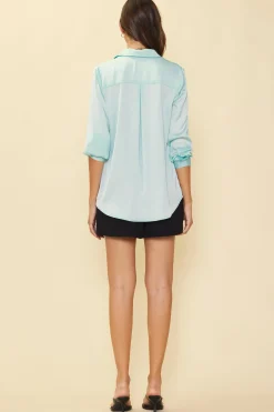 SKIES ARE BLUE Blouses*Recycled Classic Button Down Top Iceblue