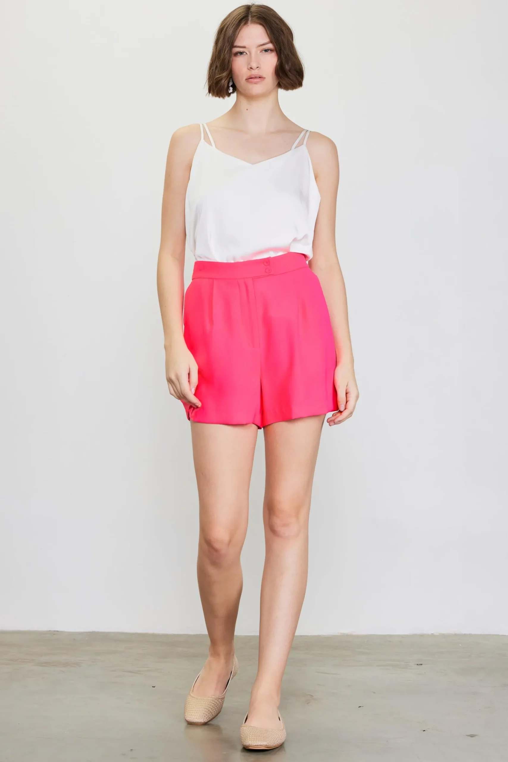 SKIES ARE BLUE Shorts*Recycled Tailored Shorts Neonpink