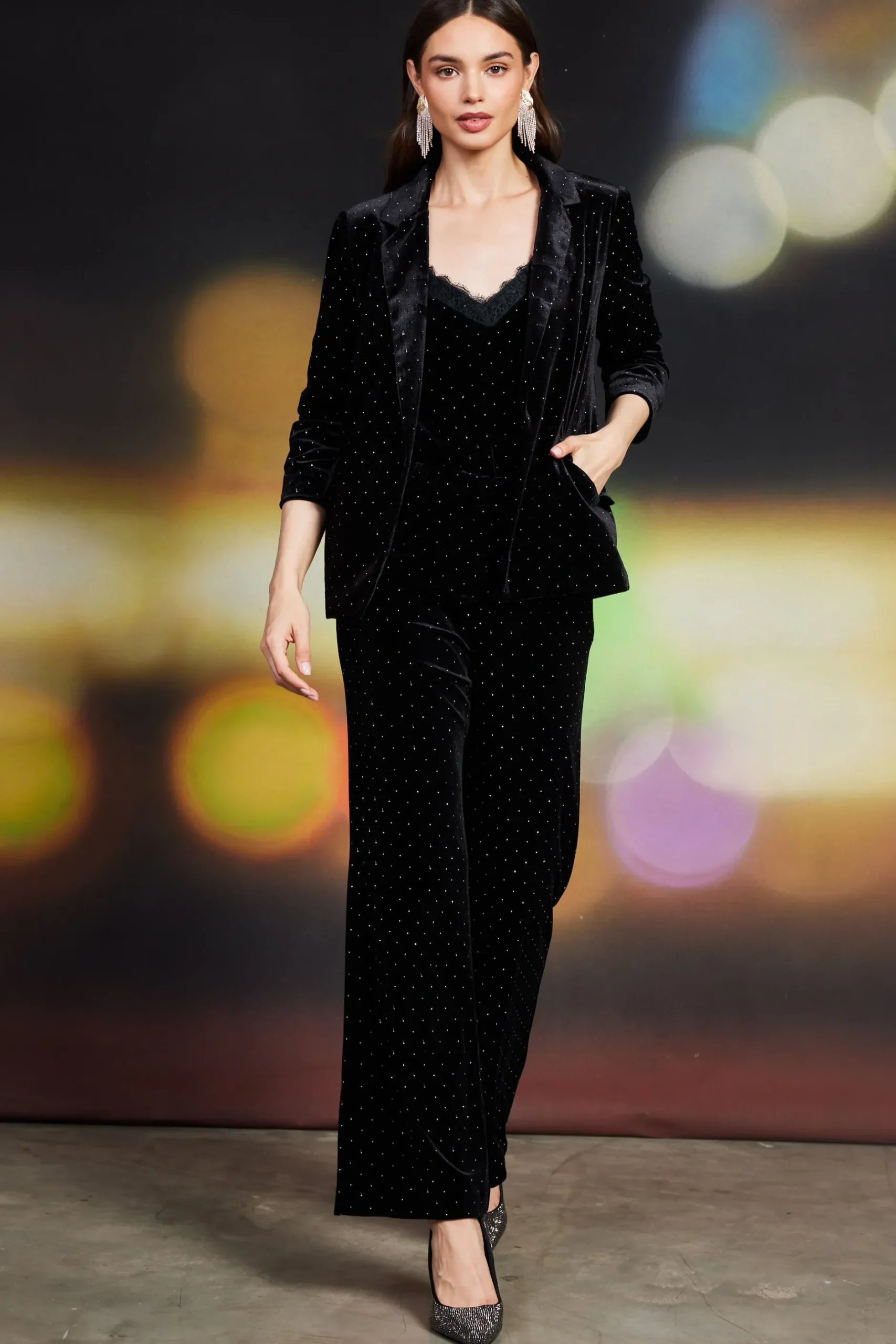 SKIES ARE BLUE Blazers*Rhinestone Ruched Velvet Blazer Black