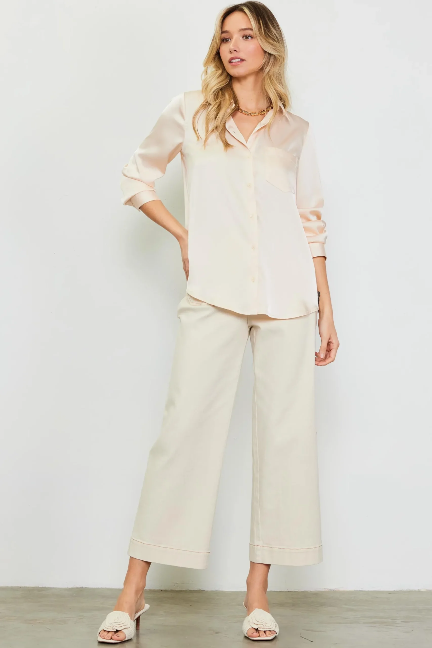 SKIES ARE BLUE Blouses*Satin Button Down Top Oatmilk