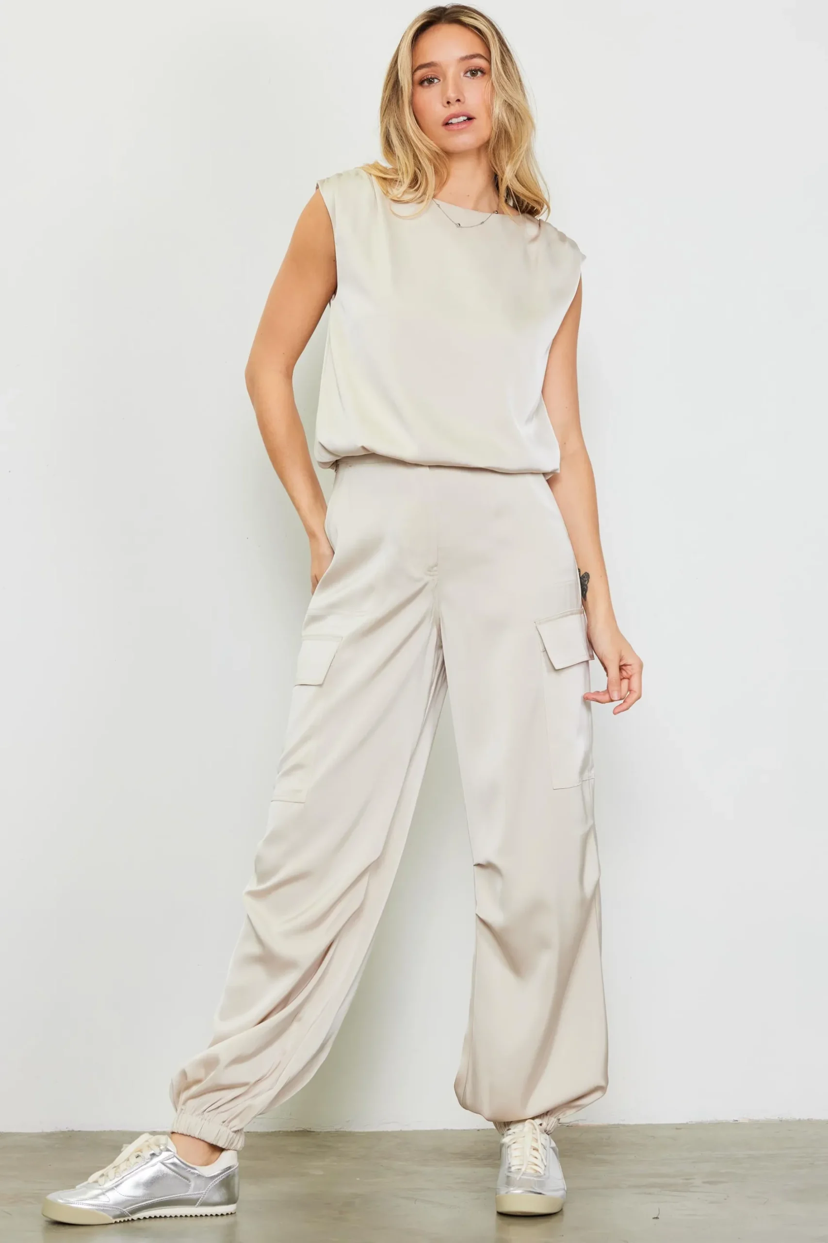 SKIES ARE BLUE Pants*Satin Cargo Pants Champagne