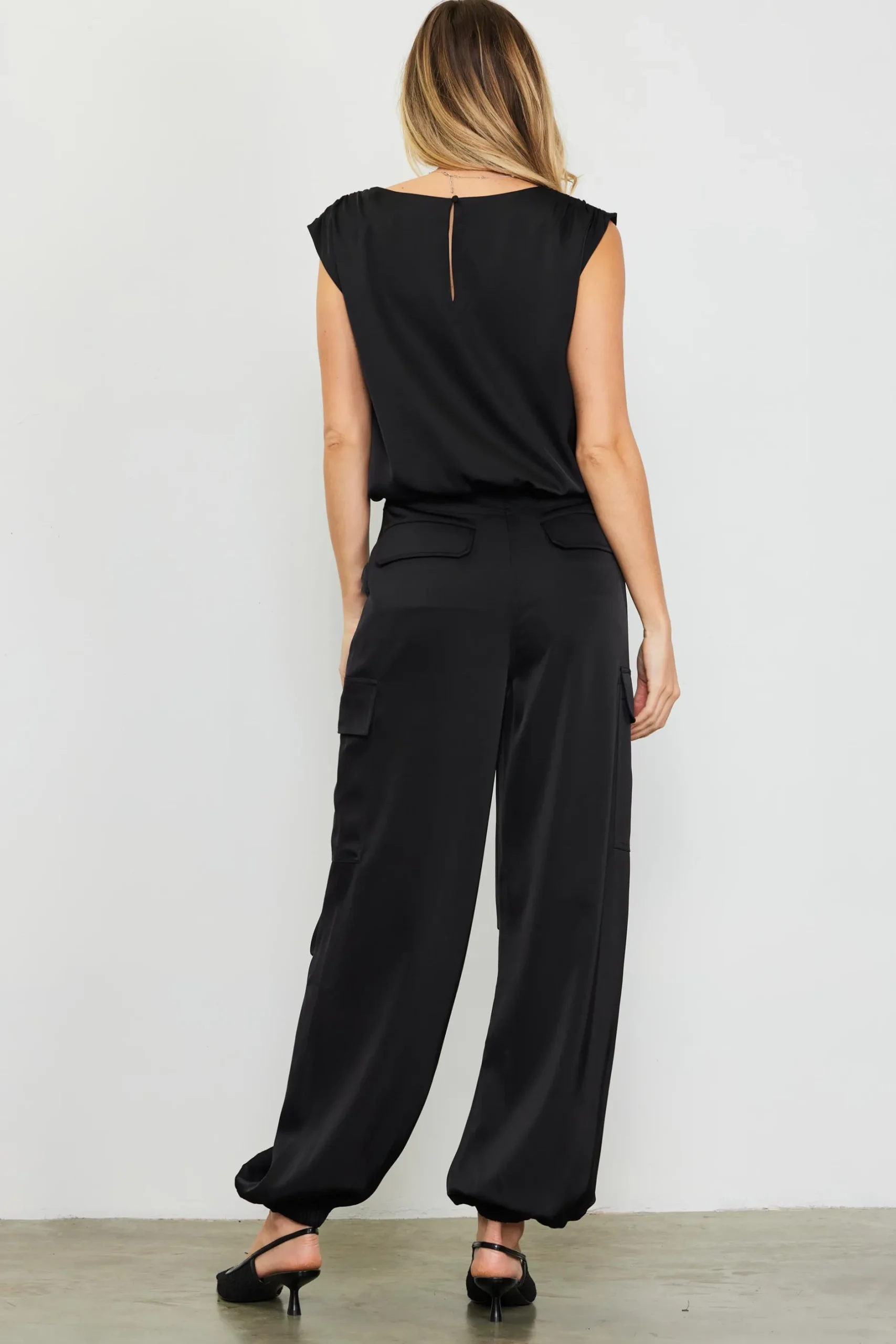 SKIES ARE BLUE Pants*Satin Cargo Pants Black