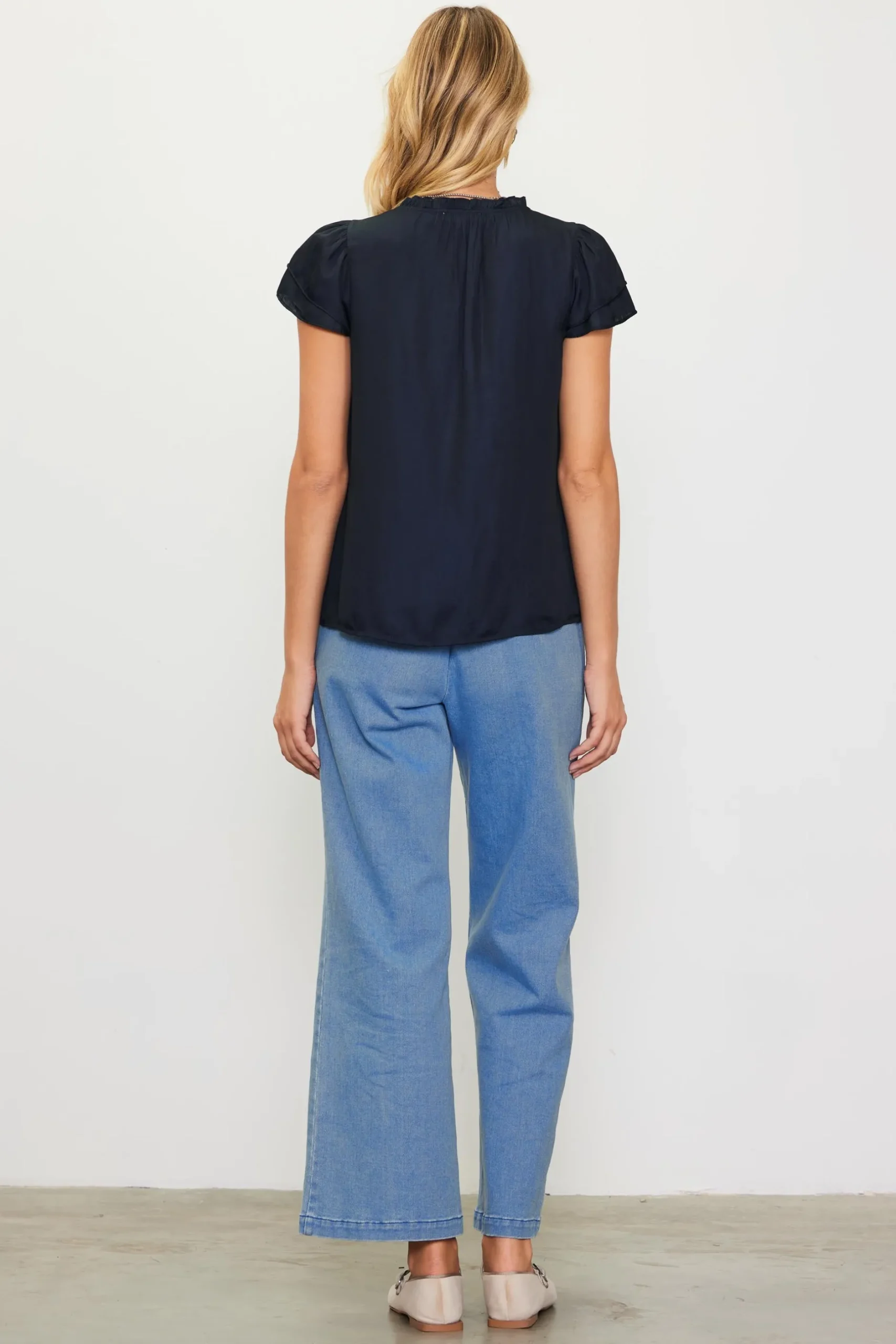 SKIES ARE BLUE Short Sleeve Tops*Satin Ruffled Detail Top Navy
