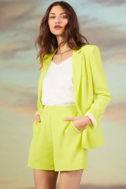 SKIES ARE BLUE Shorts*Structured Shorts Limeyellow