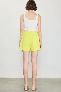 SKIES ARE BLUE Shorts*Structured Shorts Limeyellow