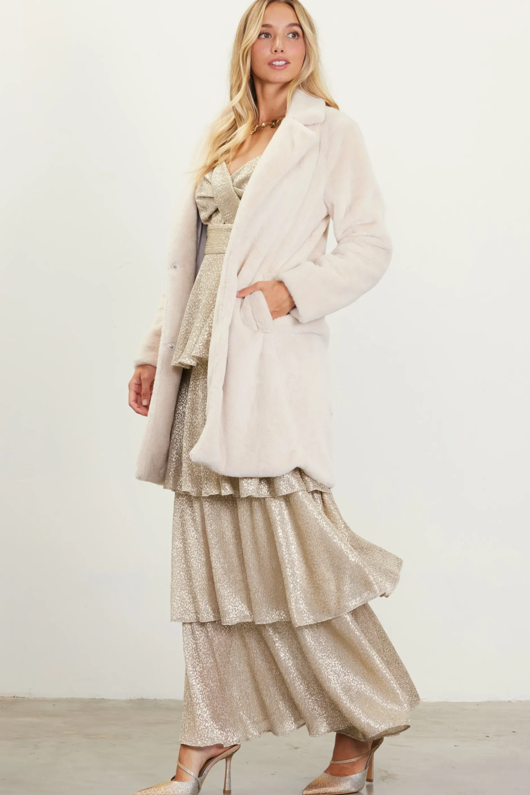 SKIES ARE BLUE Outerwear*Teddy Faux Fur Coat Cream