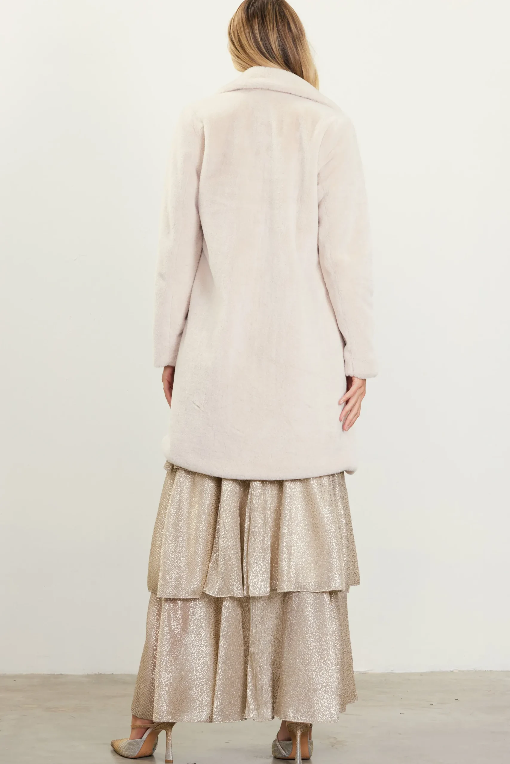 SKIES ARE BLUE Outerwear*Teddy Faux Fur Coat Cream