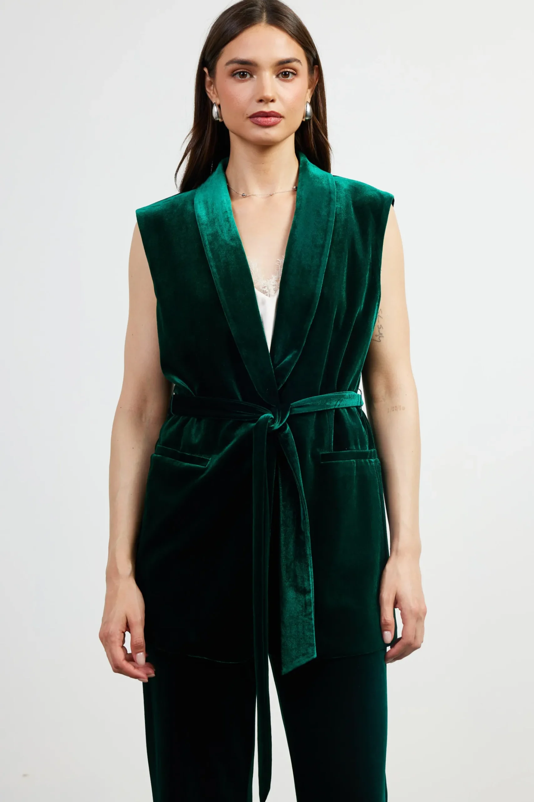 SKIES ARE BLUE Sleeveless Tops*Velvet Vest with Self Tie Huntergreen