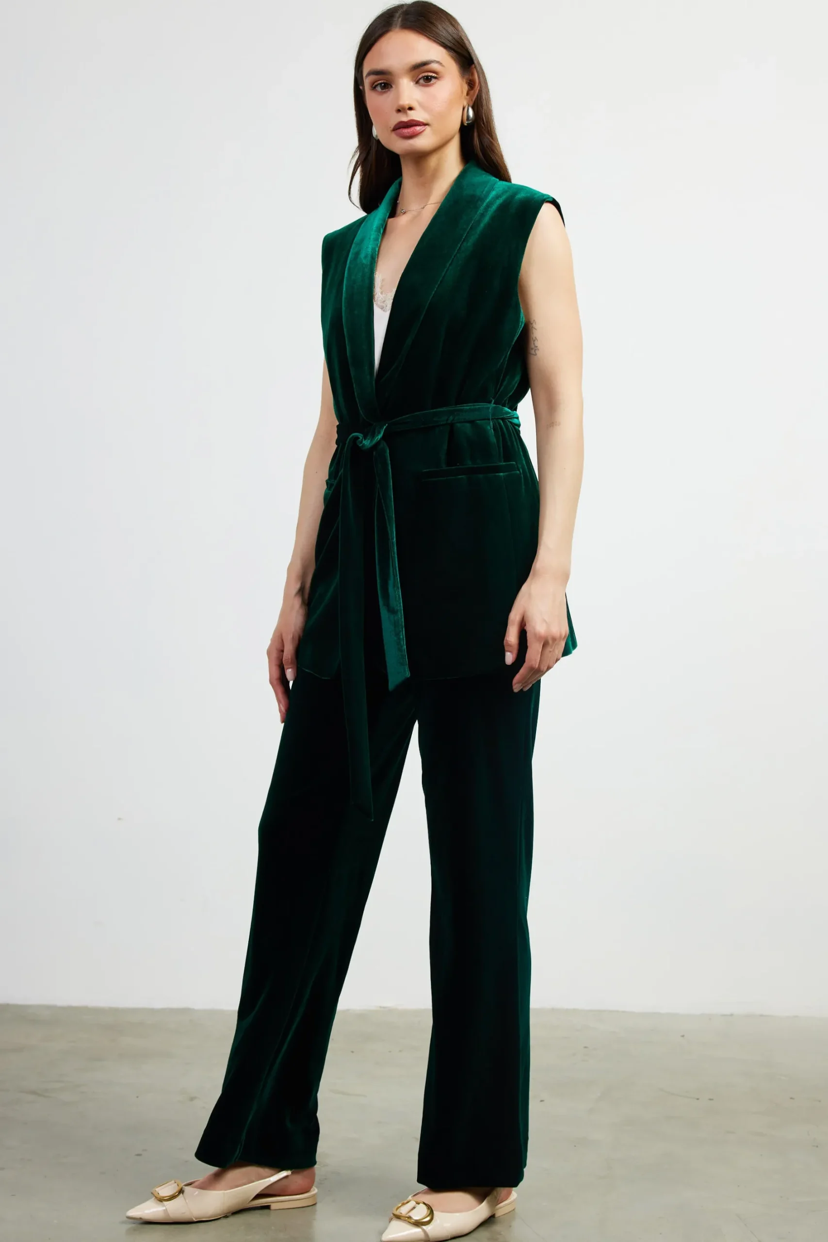 SKIES ARE BLUE Sleeveless Tops*Velvet Vest with Self Tie Huntergreen